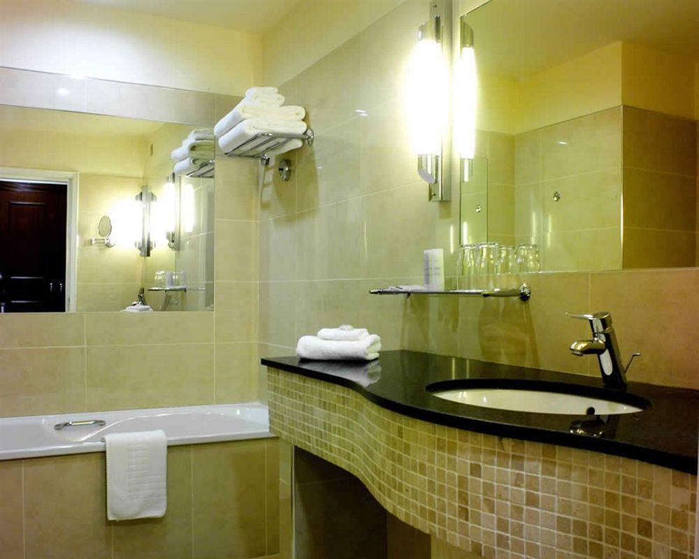 Slieve Russell Hotel Ballyconnell  Esterno foto